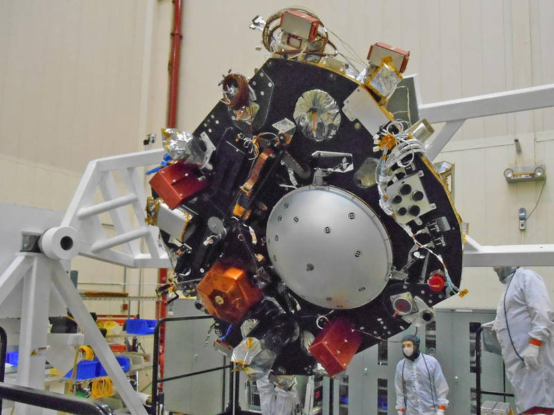 Illustration for article titled An Inside Look at the Construction of NASA's Next Mission to Mars